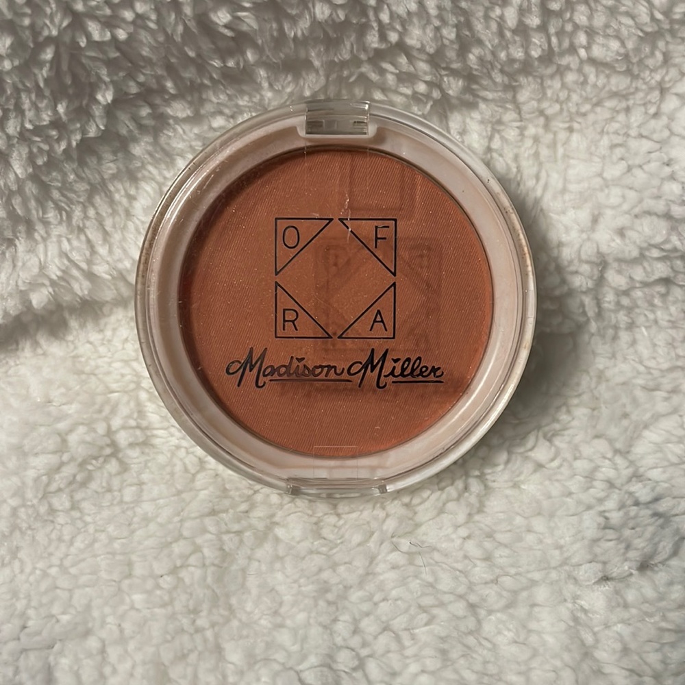 OFRA blush Ollie Need Is Love